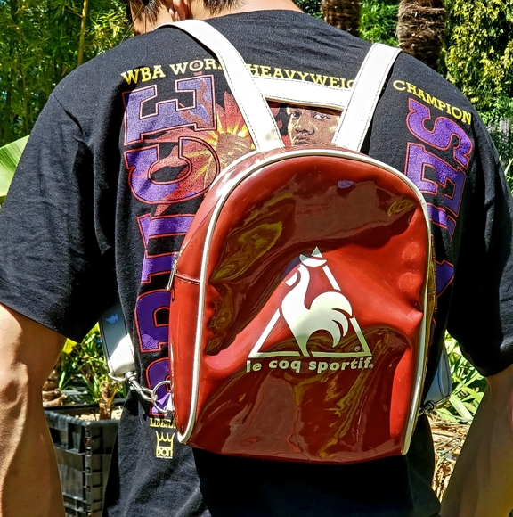 VTG Le Coq Sportif Red Sports Backpack Crossbody Bag Adjustable Strap Vinyl RARE - Picture 8 of 8